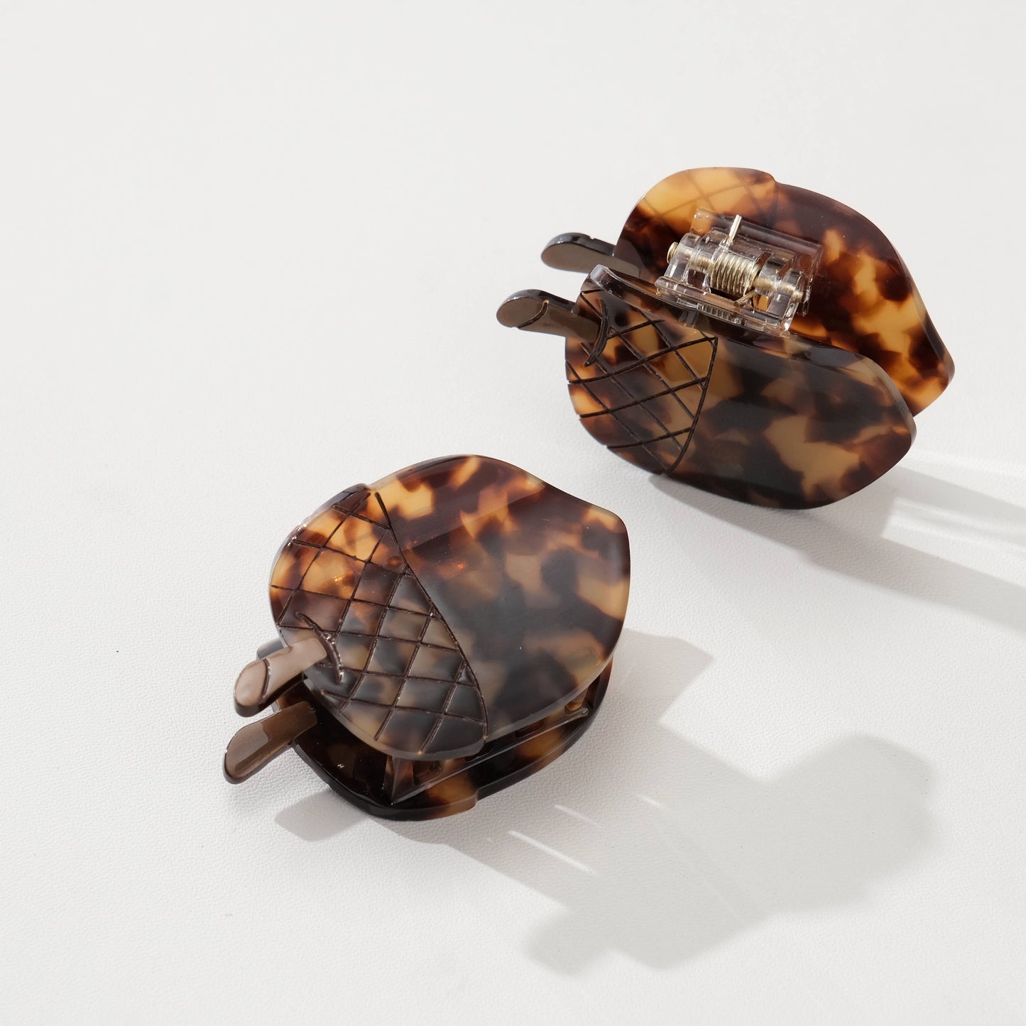 Acorn Claw Clip - Small
