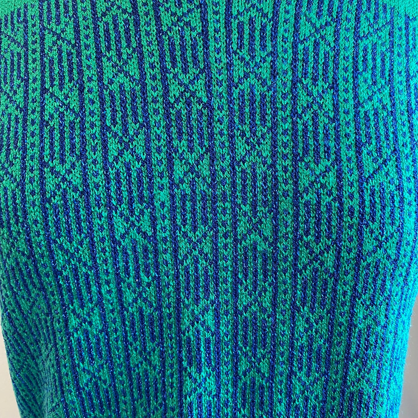 Sleeveless Jacquard knit top