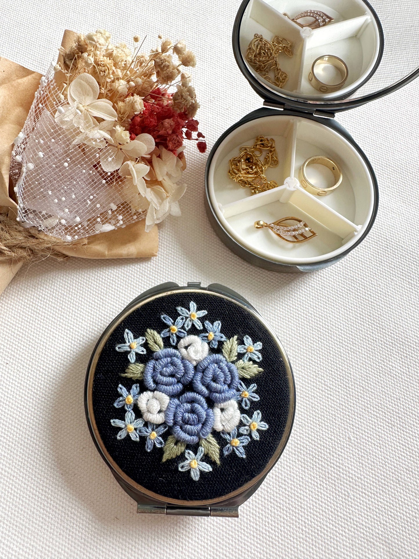Floral Embroidered Round Jewelry Box With Mirror