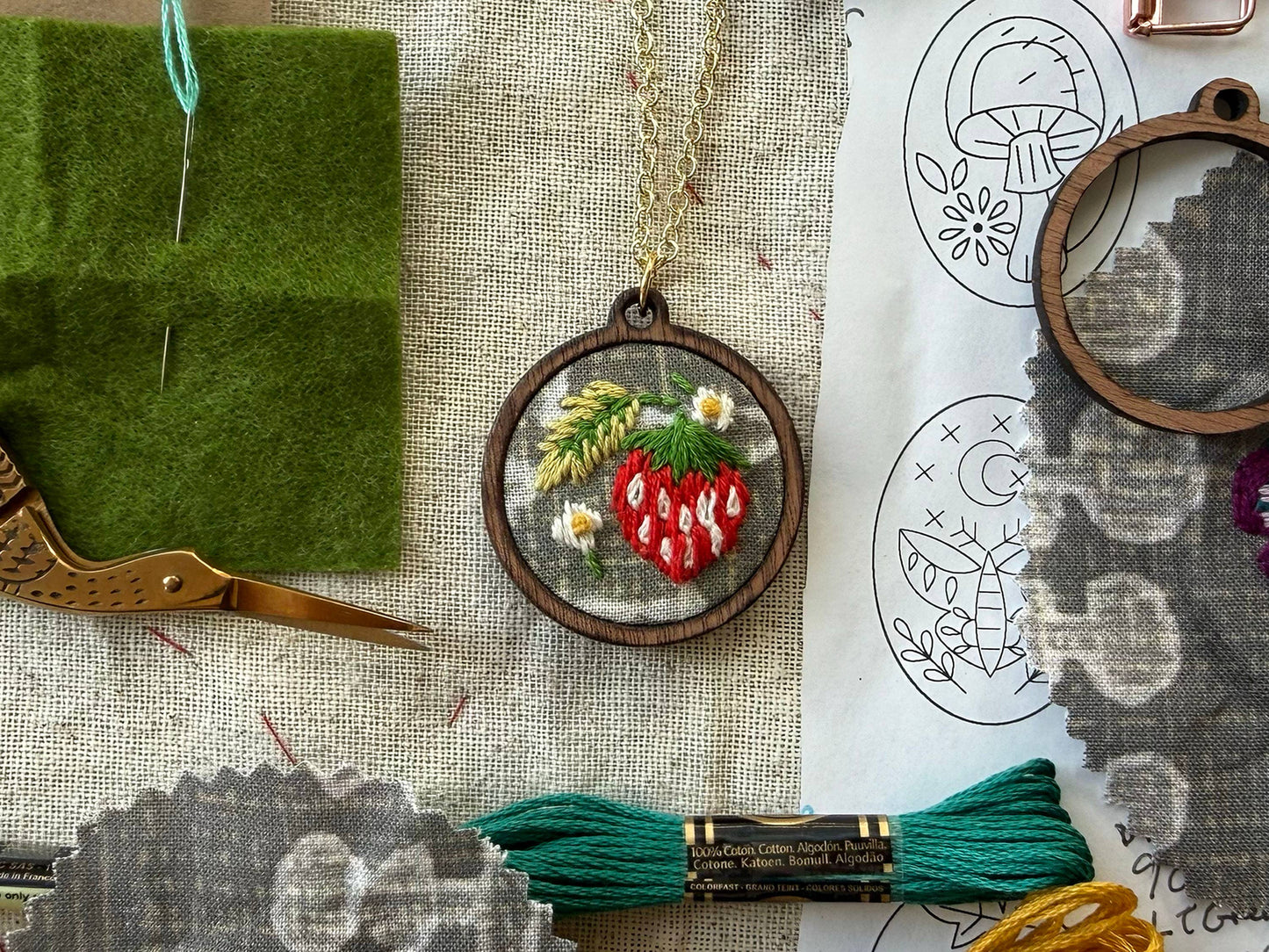 Strawberries Embroidery Necklace Kit