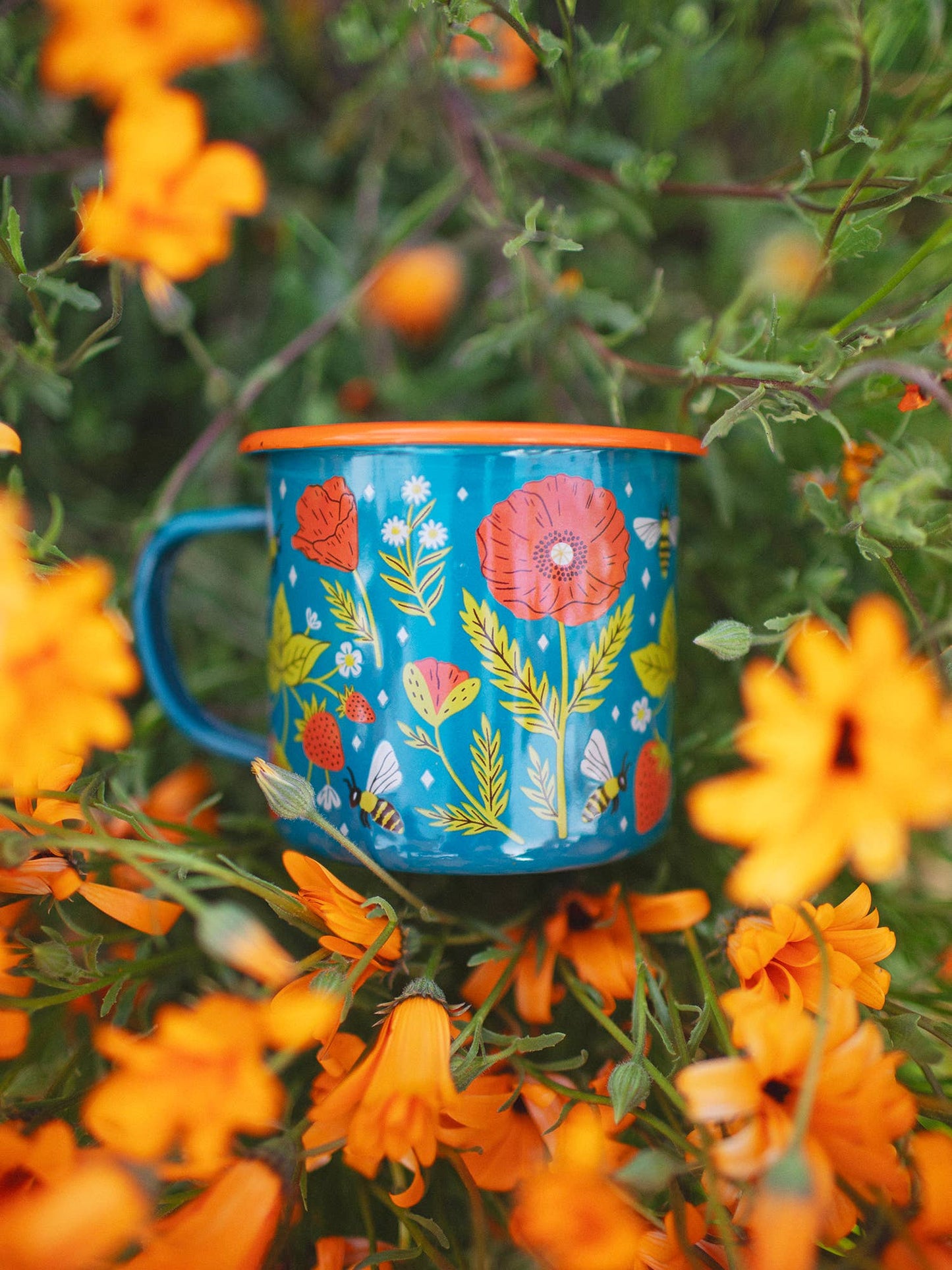 Enamel Coffee & Camp Mug | Garden Buzz | 16 oz | Poppies