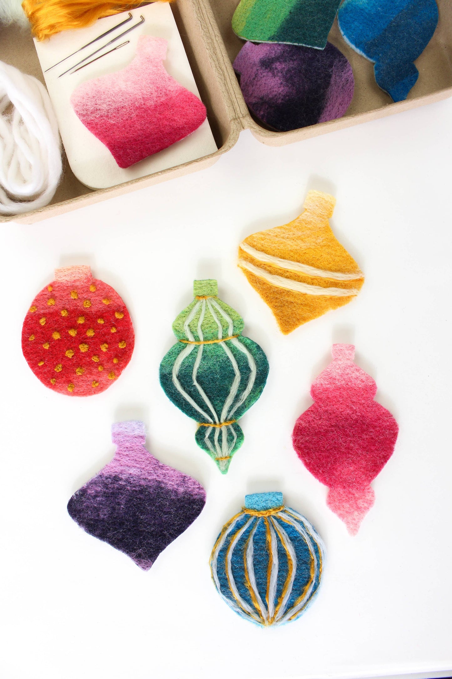 Christmas Bauble Felting Craft Kit